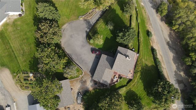 14 Hahn Road, Omak, WA 98841