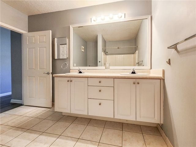 5045 Fairways Circle D201, Vero Beach, FL 32967