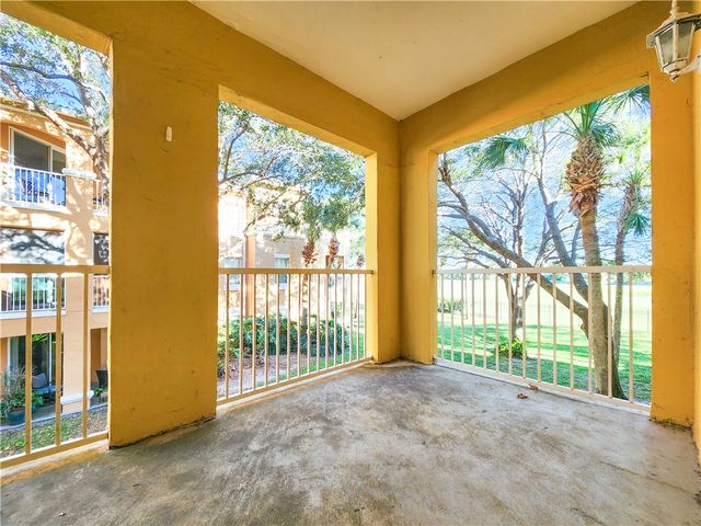 5045 Fairways Circle D201, Vero Beach, FL 32967