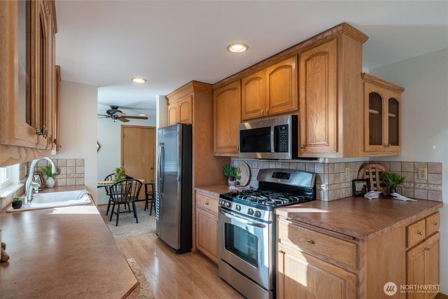 5994 Paradise Drive, Ferndale, WA 98248