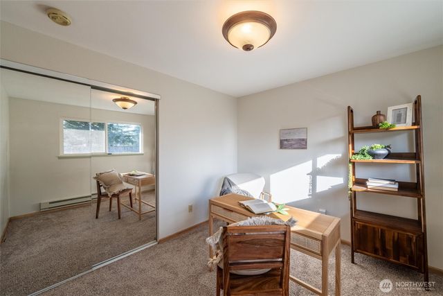 5994 Paradise Drive, Ferndale, WA 98248