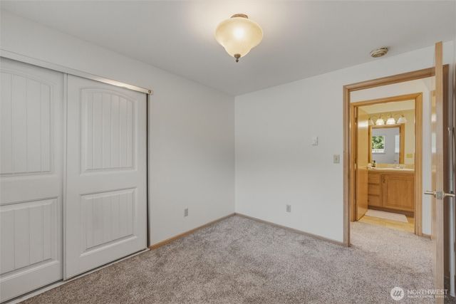 5994 Paradise Drive, Ferndale, WA 98248