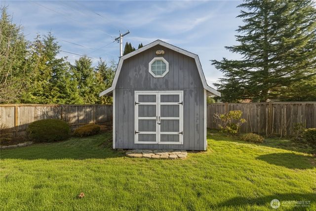 5994 Paradise Drive, Ferndale, WA 98248