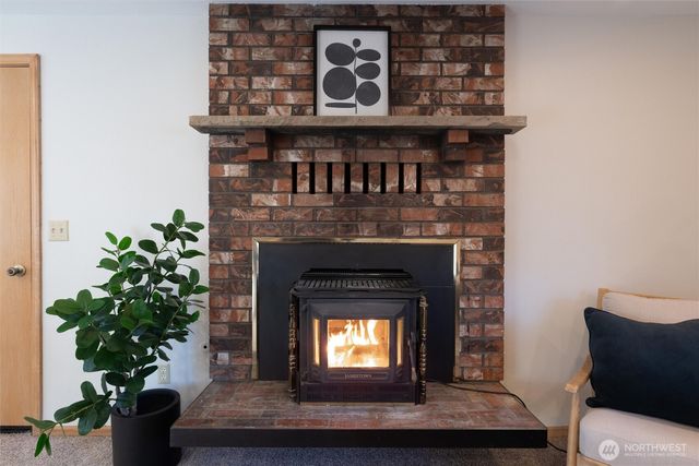 5994 Paradise Drive, Ferndale, WA 98248