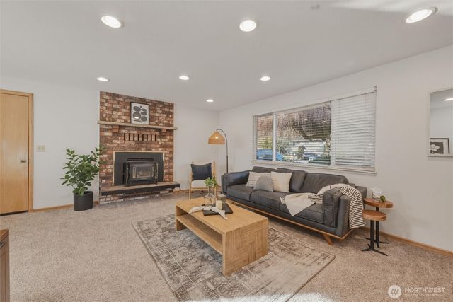 5994 Paradise Drive, Ferndale, WA 98248