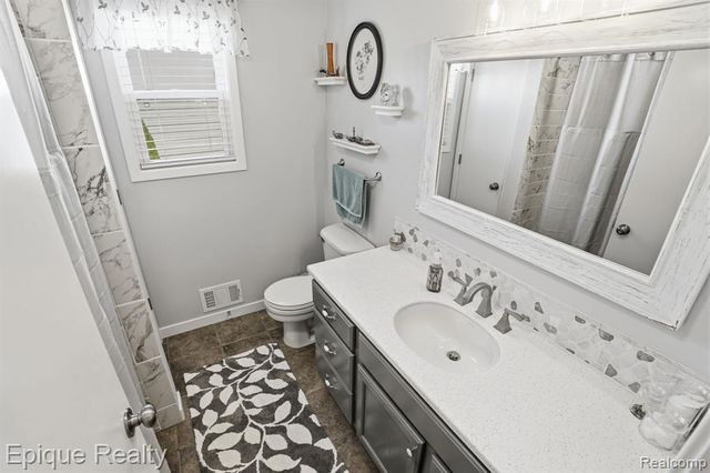 9269 Northwind Drive, Zeeland, MI 49464