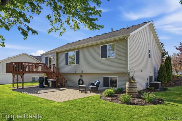 9269 Northwind Drive, Zeeland, MI 49464