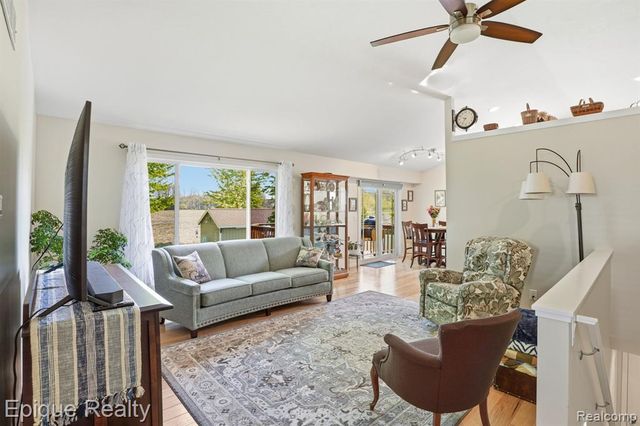 9269 Northwind Drive, Zeeland, MI 49464
