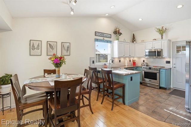 9269 Northwind Drive, Zeeland, MI 49464