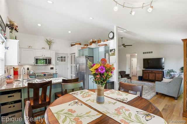 9269 Northwind Drive, Zeeland, MI 49464