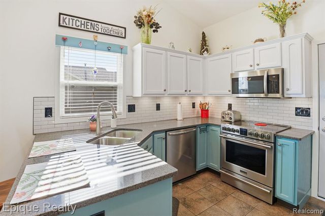 9269 Northwind Drive, Zeeland, MI 49464