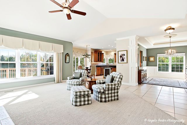 1012 Heron Way, Woodstock, IL 60098