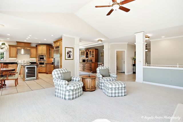 1012 Heron Way, Woodstock, IL 60098