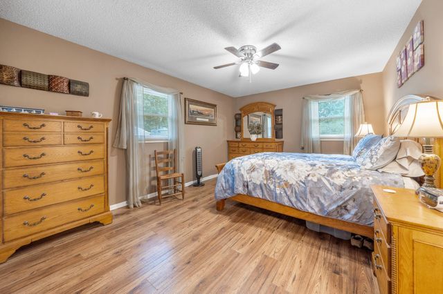 509 Twelve Oaks Rd, Tullahoma, TN 37388