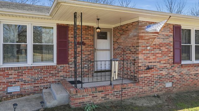 509 Twelve Oaks Rd, Tullahoma, TN 37388