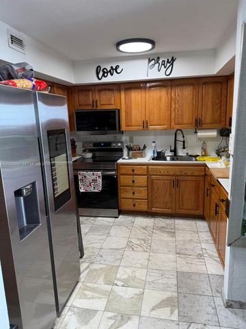 1800 NW 24th Ave 1004, Miami, FL 33125