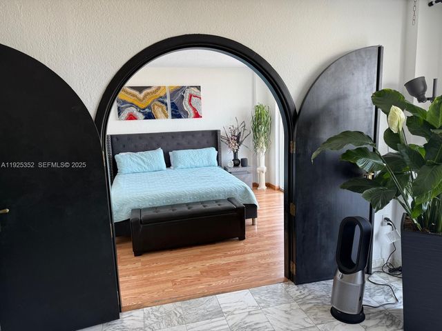 1800 NW 24th Ave 1004, Miami, FL 33125