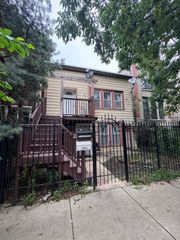 1940 W Huron Street, Chicago, IL 60622