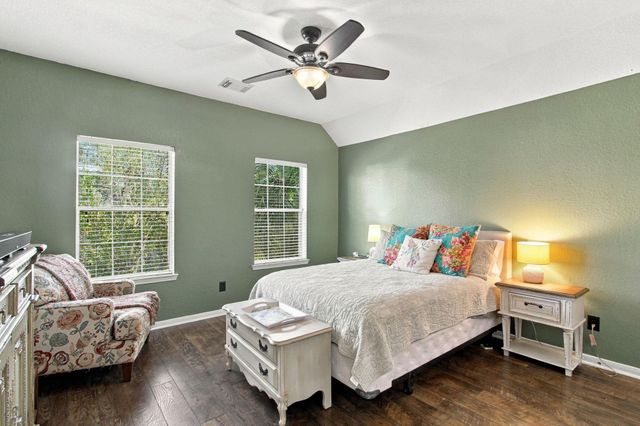 2922 Marble Falls Drive, Pearland, TX 77584