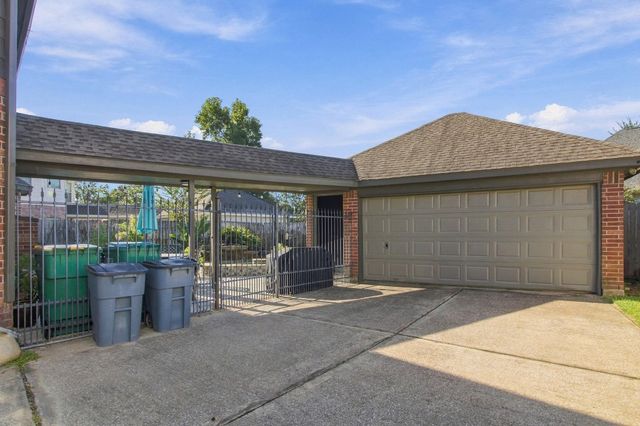 2922 Marble Falls Drive, Pearland, TX 77584