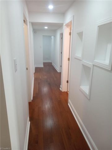 1008 E Side Drive, Greensboro, NC 27406