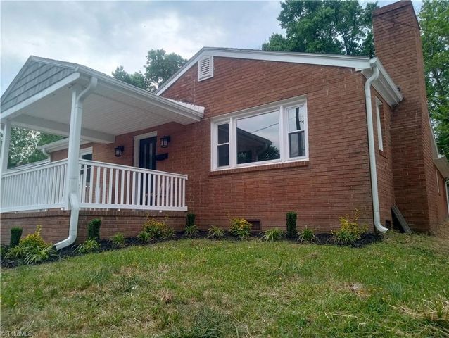 1008 E Side Drive, Greensboro, NC 27406