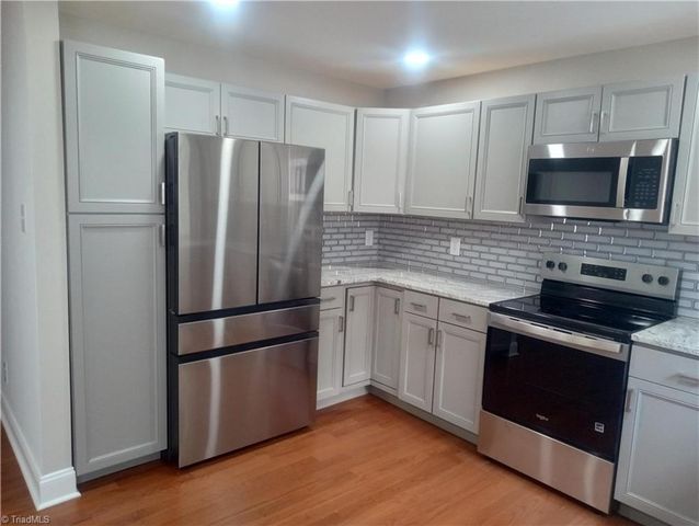 1008 E Side Drive, Greensboro, NC 27406