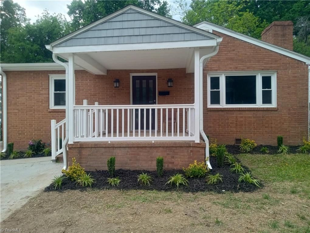 1008 E Side Drive, Greensboro, NC 27406