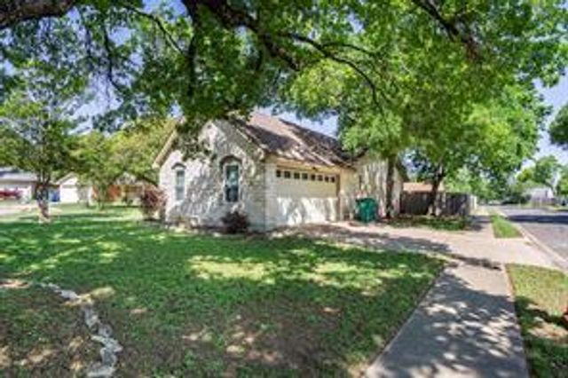 501 Elm CT, Cedar Park, TX 78613