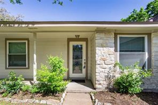 501 Elm CT, Cedar Park, TX 78613