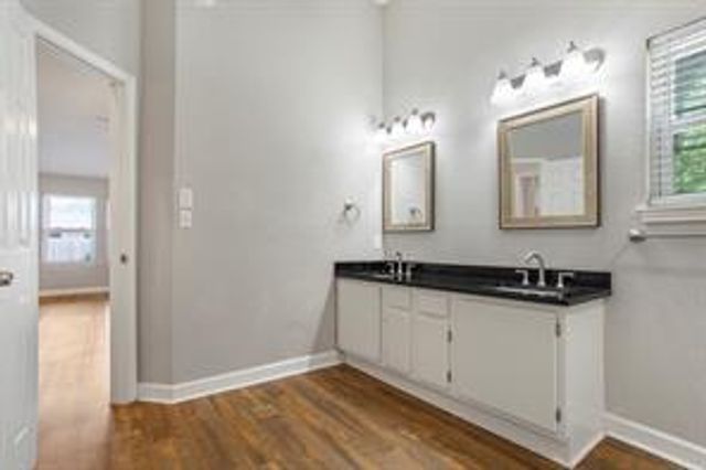 501 Elm CT, Cedar Park, TX 78613