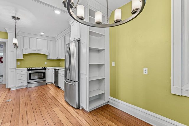 2851 S Lenox STREET, Milwaukee, WI 53207