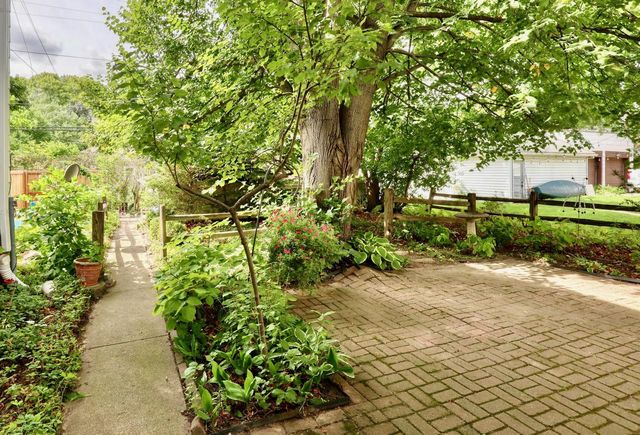 2851 S Lenox STREET, Milwaukee, WI 53207