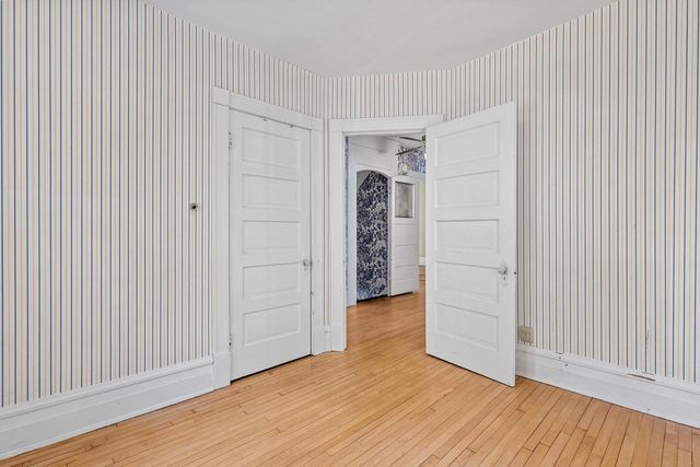 2851 S Lenox STREET, Milwaukee, WI 53207