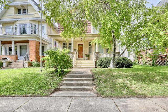2851 S Lenox STREET, Milwaukee, WI 53207