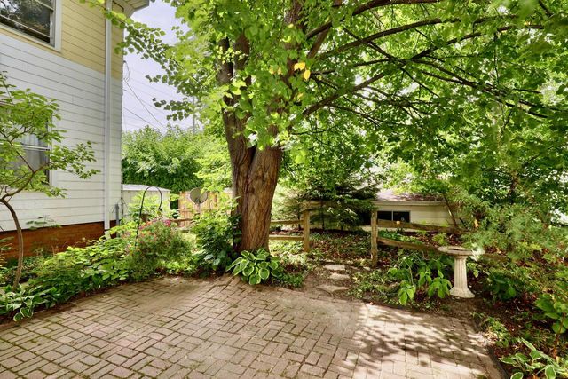 2851 S Lenox STREET, Milwaukee, WI 53207