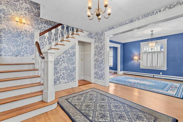 2851 S Lenox STREET, Milwaukee, WI 53207