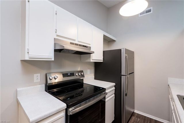 4134 Thalia Station CIR, Virginia Beach, VA 23452