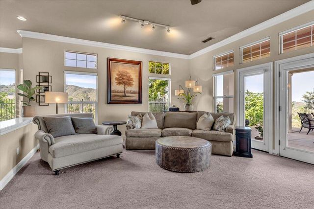 15202 Ledgewood Drive, Redding, CA 96001