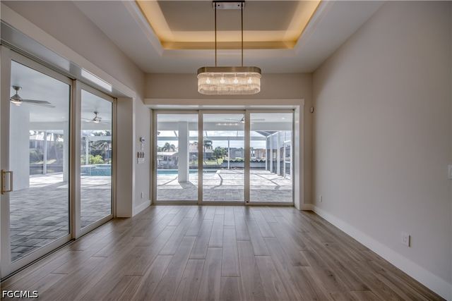 5314 Colonade CT, Cape Coral, FL 33904