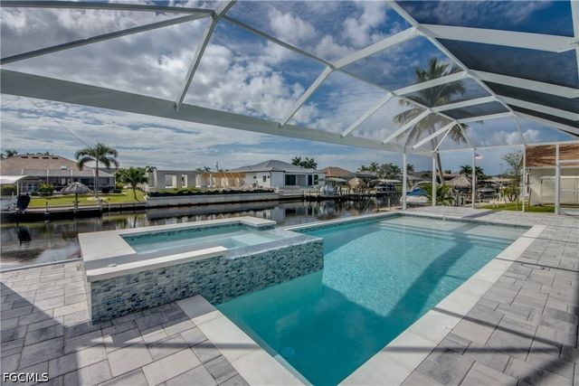 5314 Colonade CT, Cape Coral, FL 33904