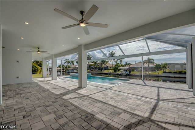 5314 Colonade CT, Cape Coral, FL 33904