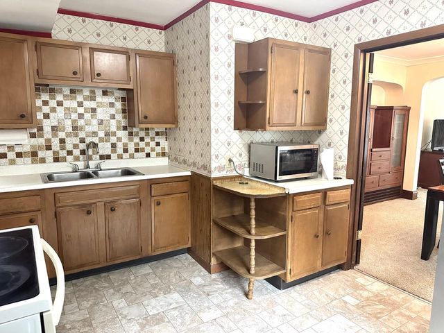 2557 N 59th STREET, Milwaukee, WI 53210