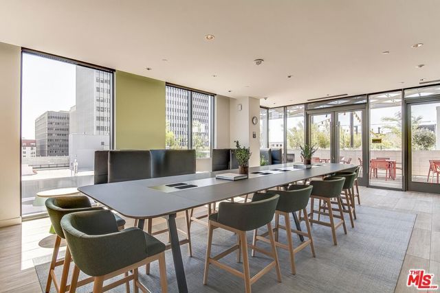 330 W 11th Street 607, Los Angeles, CA 90015