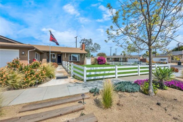 2825 E Jackson, Orange, CA 92867
