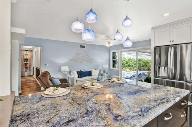 2825 E Jackson, Orange, CA 92867