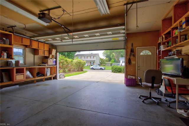 5504 Hatteras RD, Virginia Beach, VA 23462