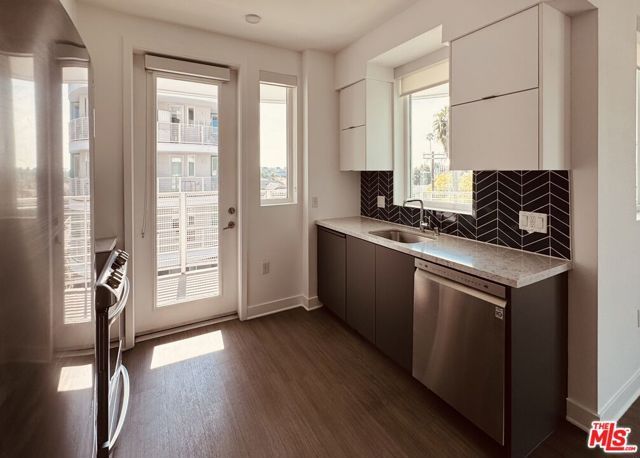 3980 Wilshire Boulevard 401, Los Angeles, CA 90010