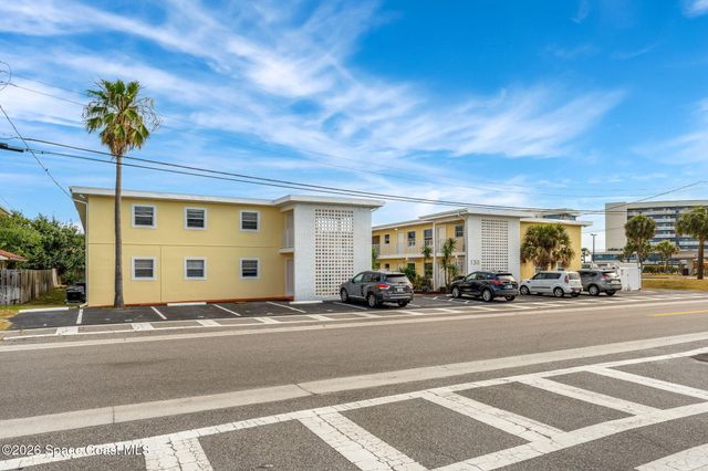 130 Roosevelt Avenue 204, Satellite Beach, FL 32937