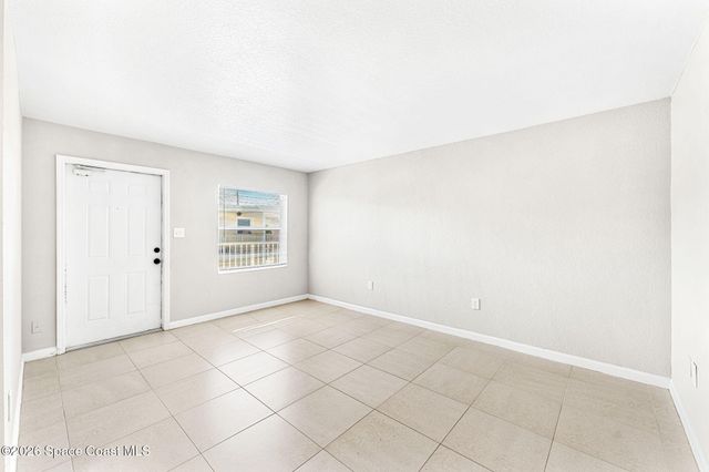 130 Roosevelt Avenue 204, Satellite Beach, FL 32937